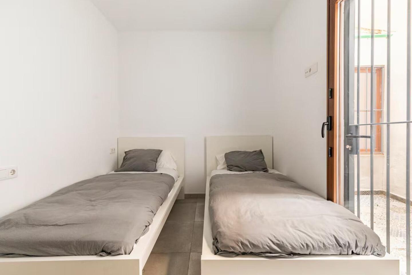 Vivienda Junto A Ruzafa - 12 Pax Y Mas Apartment Valencia Ngoại thất bức ảnh