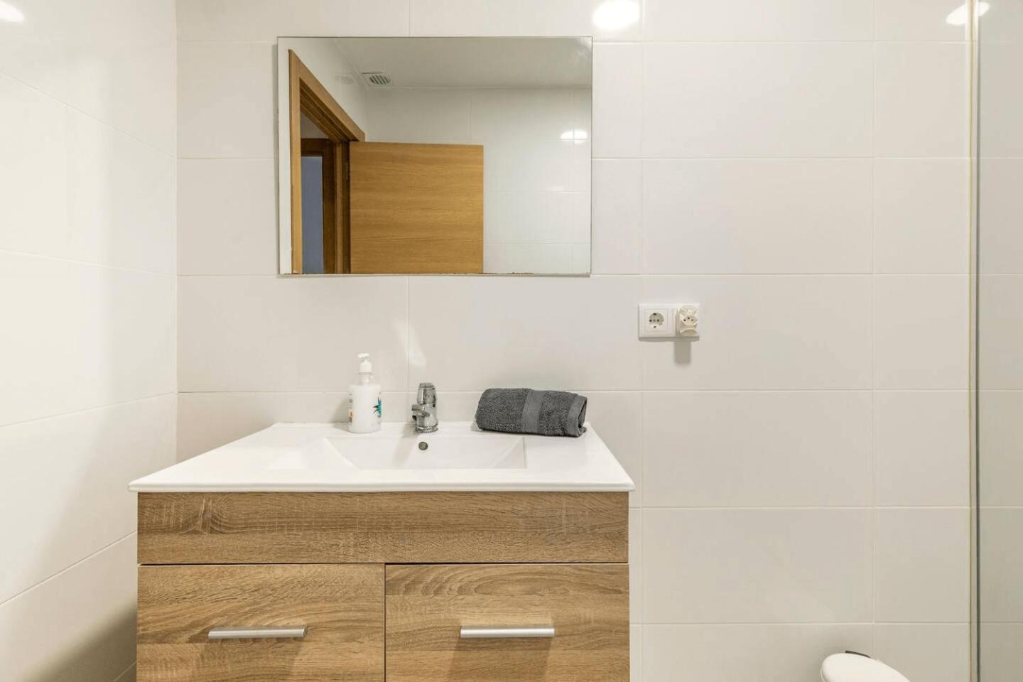 Vivienda Junto A Ruzafa - 12 Pax Y Mas Apartment Valencia Ngoại thất bức ảnh